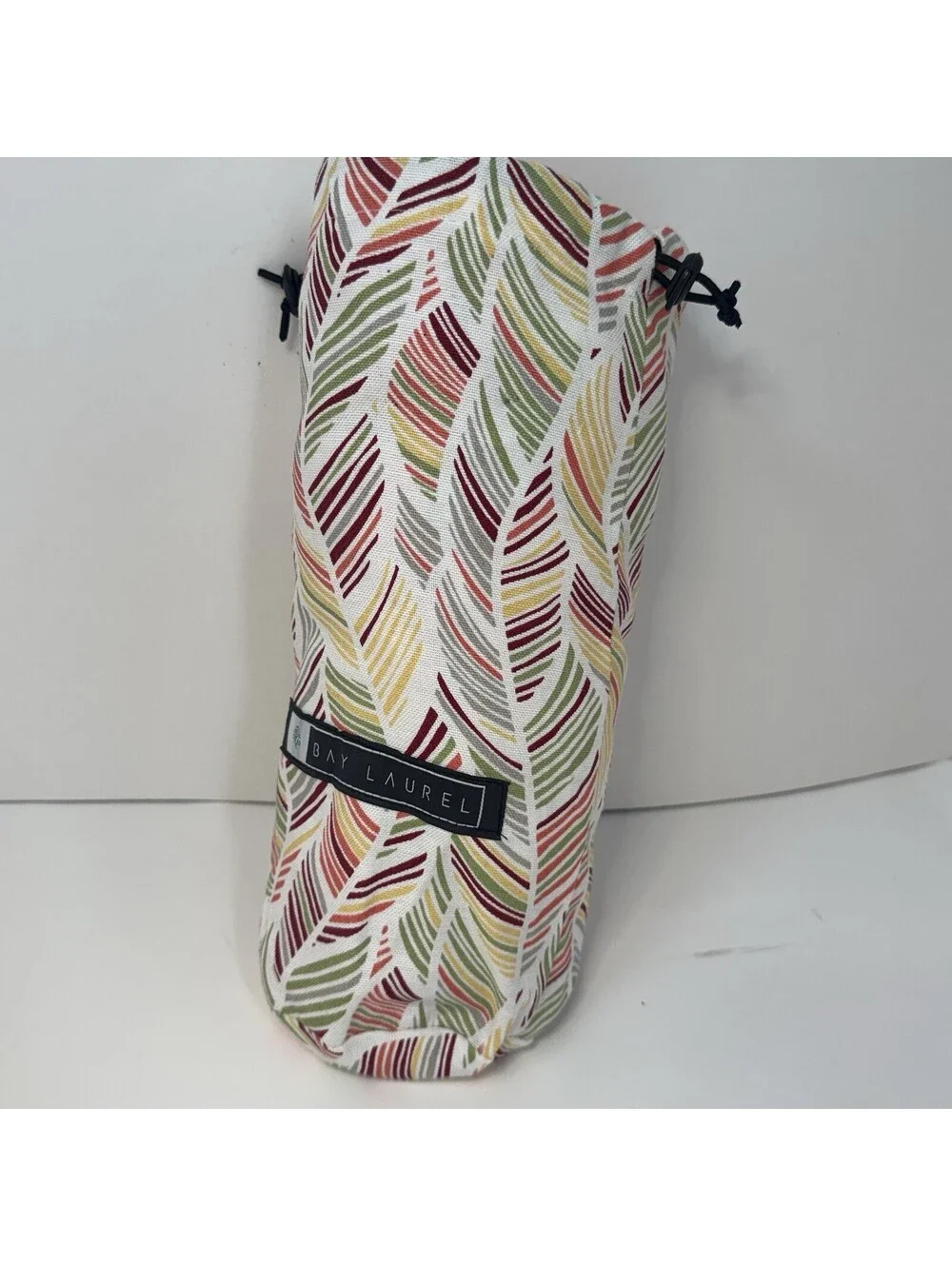 BAY LAUREL Turkish Beach Towel with Travel Bag 39 X 71 Quick Dry Sand Free Light